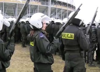 Brutalny atak policji na kibiców w Chorzowie!