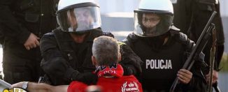 Policja blokuje mecz w Tomaszowie